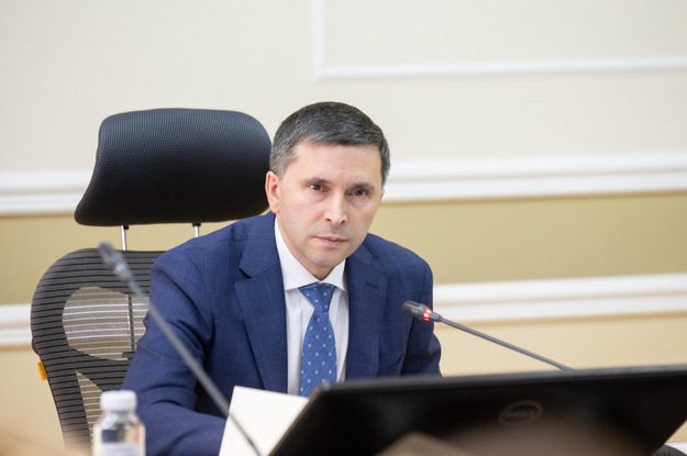 Дмитрий Кобылкин призвал глав субъектов РФ принять комплексные меры по повышению эффективности профилактики и предотвращения лесных пожаров