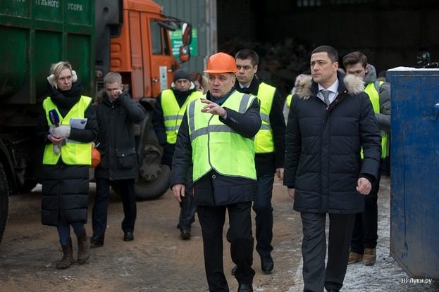 Михаил Ведерников изучил работу мусороперерабатывающего комплекса под Псковом